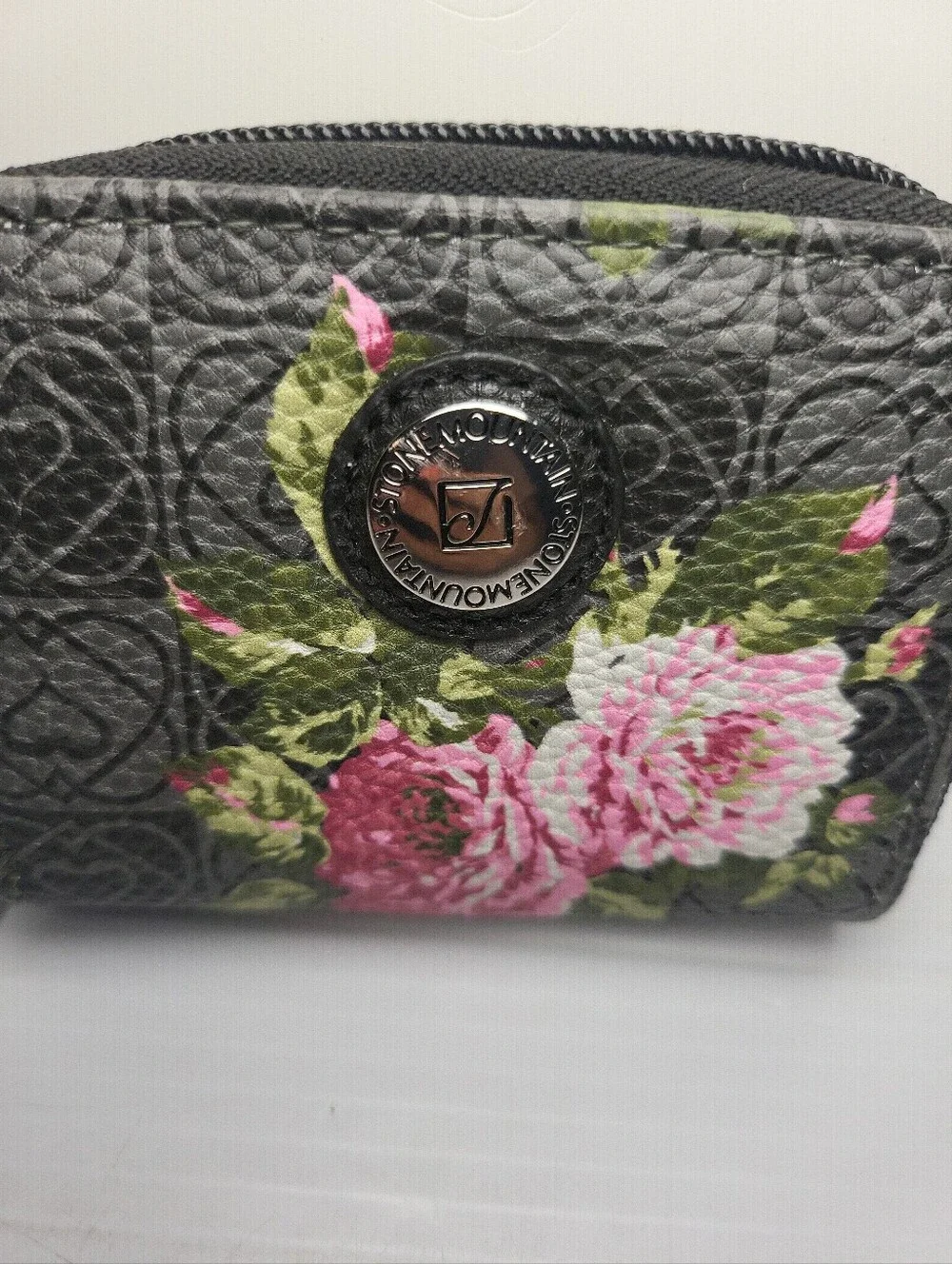 Stone Mountain Hearts Desire Bonded Black Leather  Wallet Card Holder